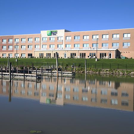 Holiday Inn Express & Suites Port Huron, An Ihg Hotel Екстериор снимка