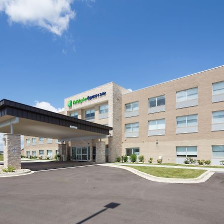 Holiday Inn Express & Suites Port Huron, An Ihg Hotel Екстериор снимка